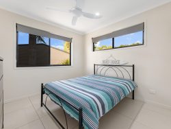 2-4 Azure Ct, Dundowran Beach QLD 4655, Australia