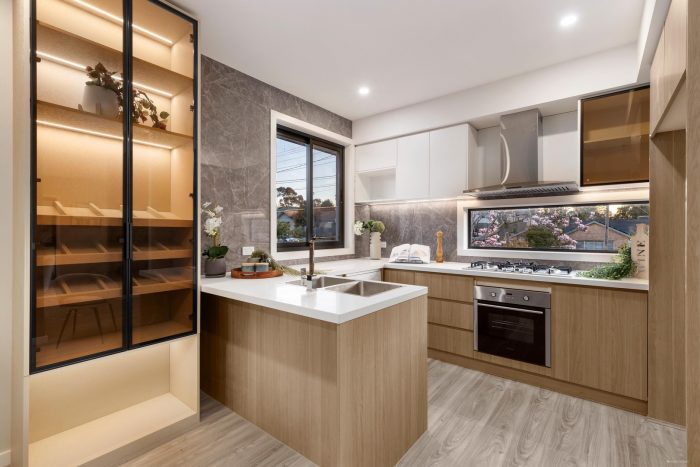 27 Dunlavin Rd, Mitcham VIC 3132, Australia
