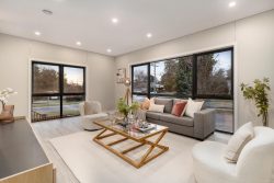 27 Dunlavin Rd, Mitcham VIC 3132, Australia