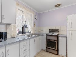 Unit 13/27 Epstein Dr, Morphett Vale SA 5162, Australia