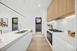 33 Fort St, Grange SA 5022, Australia