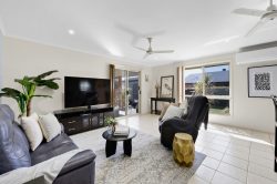 11 Salmon Ct, Andergrove QLD 4740, Australia