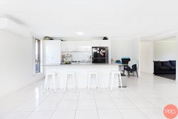 10 Glen Cl, Heddon Greta NSW 2321, Australia