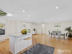 2 Pipit Cl, Mango Hill QLD 4509, Australia