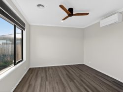 22 Von Guerard Blvd, Warrnambool VIC 3280, Australia