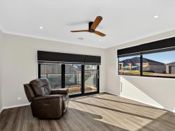 22 Von Guerard Blvd, Warrnambool VIC 3280, Australia