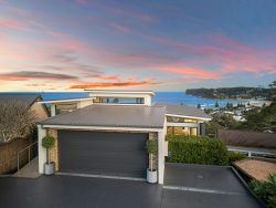 31 Table Top Rd, North Avoca NSW 2260, Australia