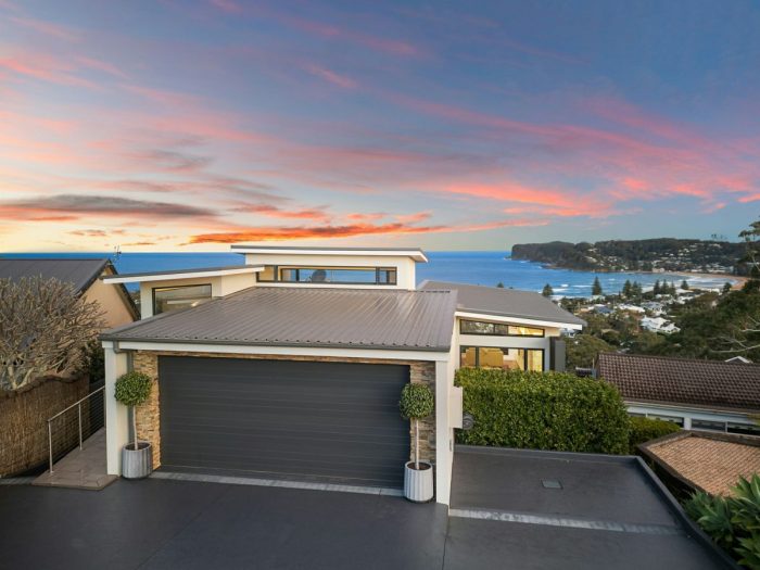31 Table Top Rd, North Avoca NSW 2260, Australia