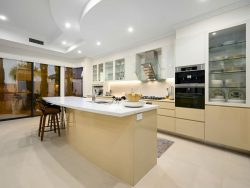33 The Peninsula, Paradise Point QLD 4216, Australia