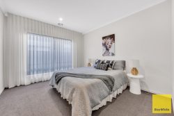 11 Iconic Dr, Tarneit VIC 3029, Australia