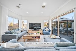 6 Macandie St, Casey ACT 2913, Australia