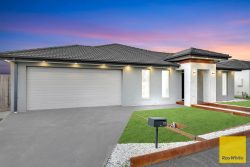 77 Isabella Way, Tarneit VIC 3029, Australia