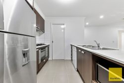 77 Isabella Way, Tarneit VIC 3029, Australia