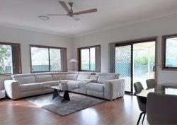 9 Tingle Cl, Kariong NSW 2250, Australia