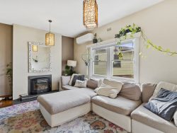 18 Keats Ave, Moonah TAS 7009, Australia