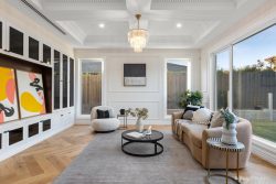 7 Keir Ave, Doncaster East VIC 3109, Australia