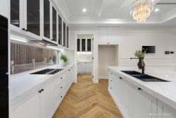 7 Keir Ave, Doncaster East VIC 3109, Australia