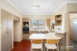 Unit 1/10 Avoca Dr, Kincumber NSW 2251, Australia