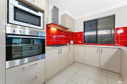 140 Kokoda Blvd, Byford WA 6122, Australia