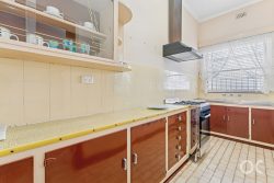 7 Lothian Ave, Seaton SA 5023, Australia