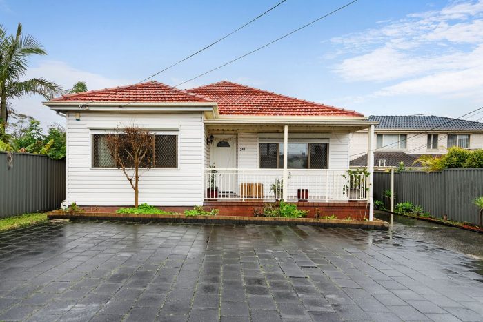246 King Georges Rd, Roselands NSW 2196, Australia