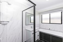 14 Lucinda Wy, Eli Waters QLD 4655, Australia