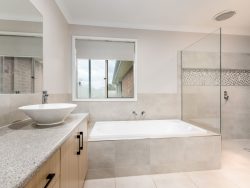 43 Malmsbury Cres, Kialla VIC 3631, Australia