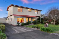 7 Mannata St, Lauderdale TAS 7021, Australia