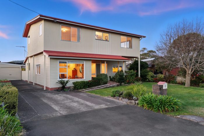 7 Mannata St, Lauderdale TAS 7021, Australia