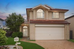 7 Roth St, Casula NSW 2170, Australia