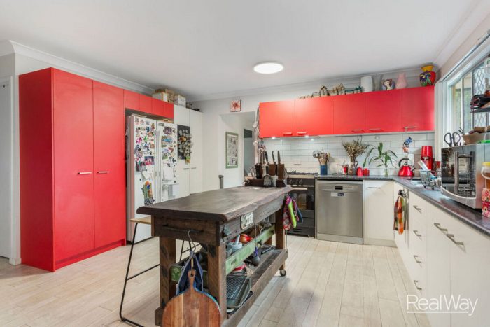 58 Toongarra Rd, Leichhardt QLD 4305, Australia
