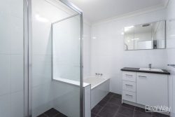 58 Toongarra Rd, Leichhardt QLD 4305, Australia