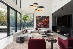 2 Myvore Ct, Toorak VIC 3142, Australia