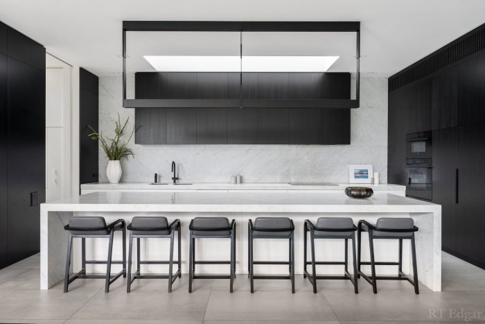 2 Myvore Ct, Toorak VIC 3142, Australia