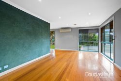 6 Nariel Rd, Kings Park VIC 3021, Australia