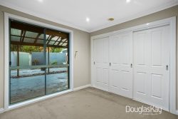 6 Nariel Rd, Kings Park VIC 3021, Australia