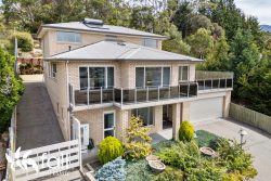 Unit 2/84 Nelson Rd, Mount Nelson TAS 7007, Australia