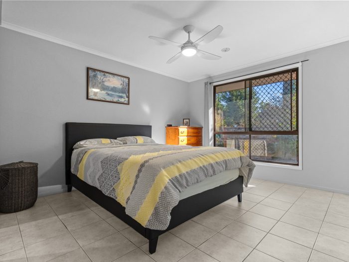 11 Farmhill Pl, Takura QLD 4655, Australia