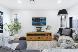 4 Oakvale St, Cliftleigh NSW 2321, Australia
