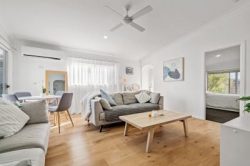 26 Oxford St, Umina Beach NSW 2257, Australia
