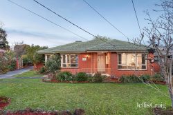 19 Pentlowe Rd, Wantirna South VIC 3152, Australia