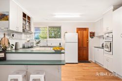 19 Pentlowe Rd, Wantirna South VIC 3152, Australia