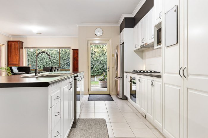 2 Peppertree Ct, Alfredton VIC 3350, Australia