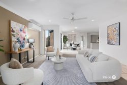 22 Goongarrie Cres, Parkinson QLD 4115, Australia