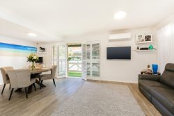 Unit 1/441 Port Hacking Rd, Caringbah South NSW 2229, Australia