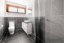 12 Maynard Pl, Kings Park VIC 3021, Australia