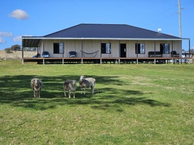 3 Prices Ln, Merriwa NSW 2329, Australia