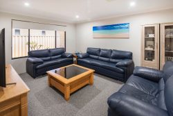 7 Provincia Parade, Yalyalup WA 6280, Australia