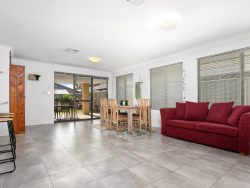 17 Daimpre Way, Byford WA 6122, Australia