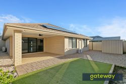 4 Pitch Way, Aubin Grove WA 6164, Australia